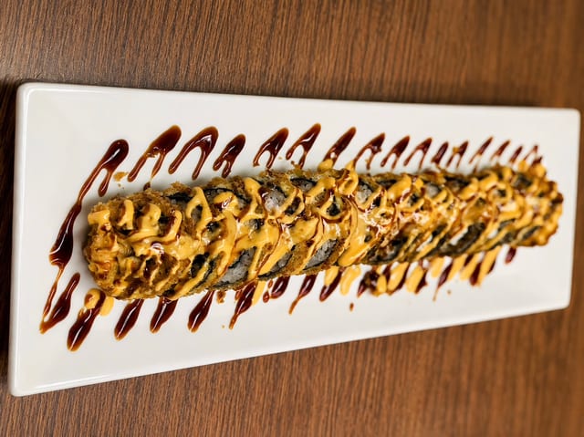 Crunch California Roll (10 pc).