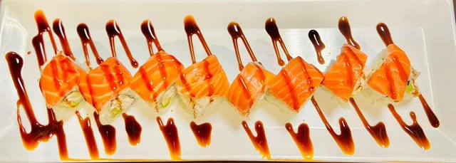 Hungry Roll (8 pc).