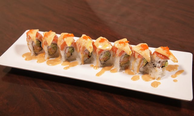 O.U Roll (8 pc).