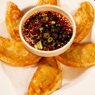 Vegetable Dumpling (6 pc)